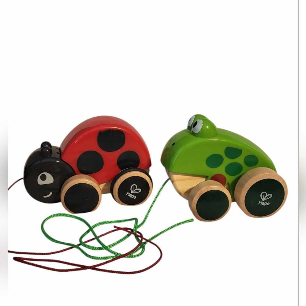 Hape Wooden Pull Toy Lot Ladybug & Frog Pull Along Germany Toddler Play
